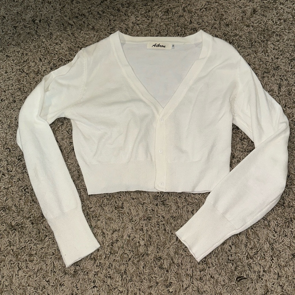 aibrou white cropped button down cardigan